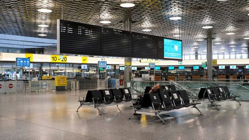 航空、旅游與零售業崗位危機 多重沖擊下的就業挑戰